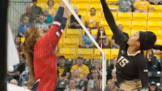 Ashley Murray had a career high 16 kills on .342 hitting for the Beach.