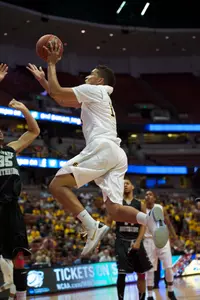 A.J. Spencer returns from injury in 2015-16 looking to reclaim a spot in the starting five.