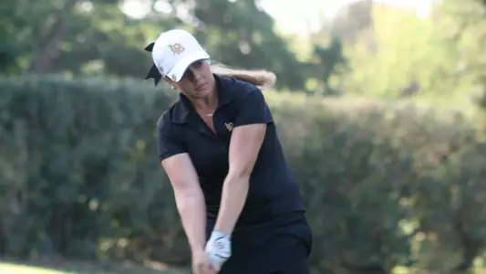 Redshirt sophomore Savannah Knox and the 49ers are set to play at the Golfweek Conference Challenge.