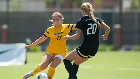Sarah Maher. (Photo by John Fajardo/LBSU)