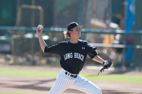 2016_02_20_Brown_Tanner_vs_HC_01