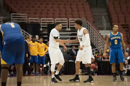 AJ Spencer, Travis Hammonds, Team