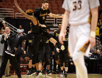 49ers guard Nick Faust (left) celebrates with forward Gabe Levin (right) during the second half during the Big West conference tournament. Kelvin Kuo-USA TODAY Sports