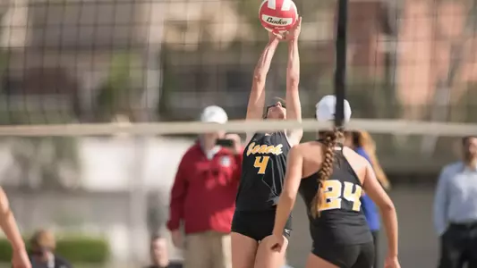 Rachel Nieto had 19 kills and 13 digs as she won at No. 2 with Nele Barber.