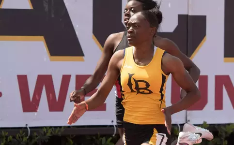 Courtne' Davis