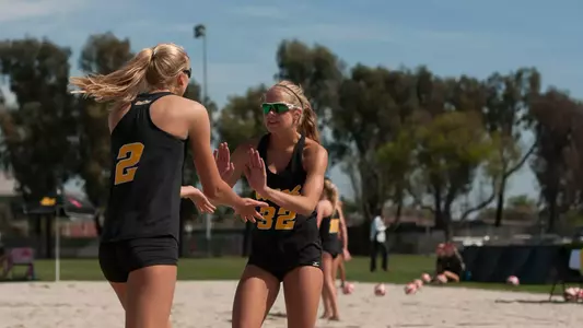 Sammee Thomas, Nele Barber