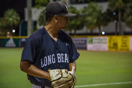 2016_06_04_Rivera_Chris_at_MIA_001