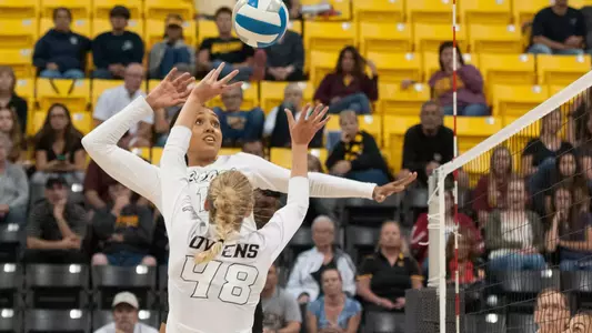 Ashley Murray, Missy Owens