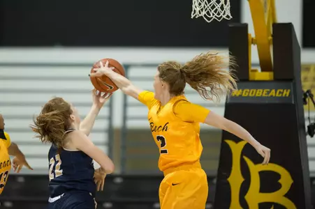 Madison  Montgomery (22)