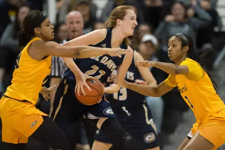 Raven  Benton (20)  Chanterria  Jackson (3)