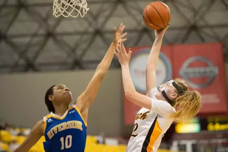 Madison  Montgomery (22)