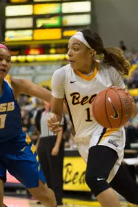 Martina  McCowan (11)