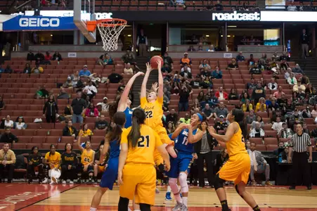 Madison  Montgomery (22)