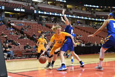 Madison  Montgomery (22)