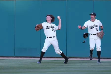 2017_05_19_Nelson_Garrett_vs_UH_01