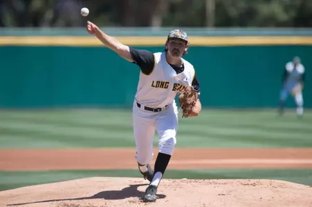 2017_05_20_Sheaks_John_vs_UH_02