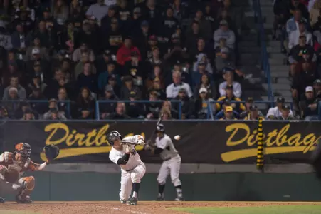 2017_06_05_Rasmussen_Luke_vs_Texas_01