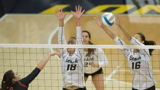 Monika Simkova, 	YiZhi Xue