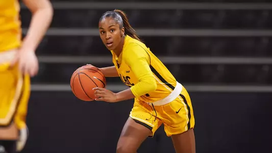 Shanaijah Davison Cropped