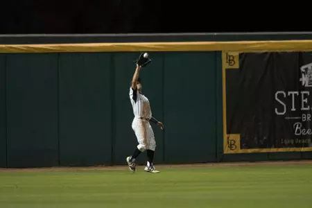 2018_02_16_Andrews_Clayton_vs_SMC_06