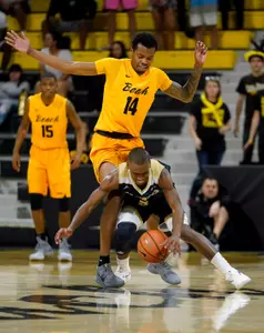 Feb 3, 2018; Long Beach, CA, USA; Long Beach State 49ers forward KJ Byers (14). Kelvin Kuo-USA TODAY Sports.