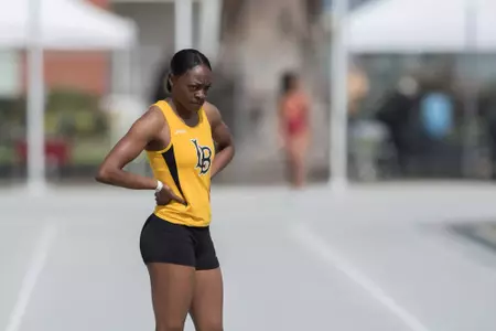 Courtne' Davis