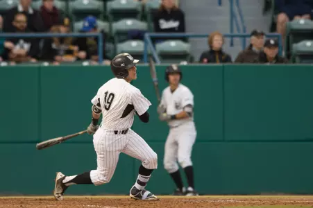 2018_04_06_Robinson_Shaq_vs_UCI_002