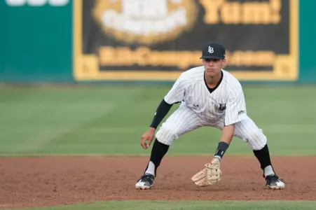 2018_04_06_Robinson_Shaq_vs_UCI_001