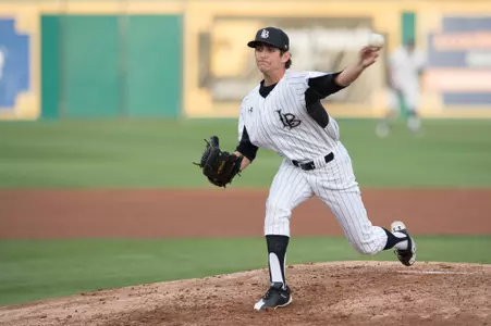 2018_04_06_Baayoun_Zak_vs_UCI_000