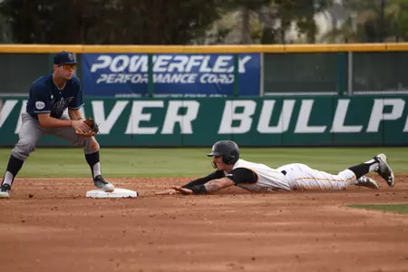 2018_04_06_Durran_Jarren_vs_UCI_003