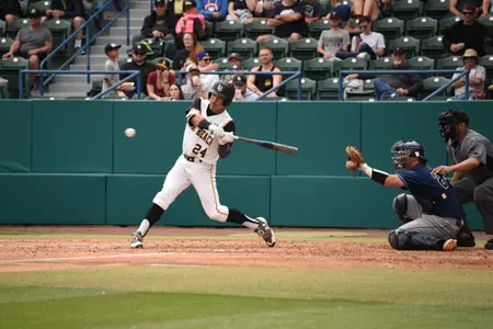 2018_04_06_Hughey_Jacob_vs_UCI_02