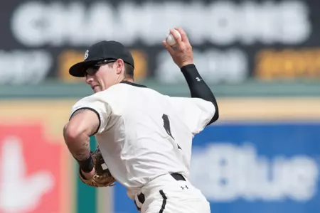 2018_04_07_Durran_Jarren_vs_UCI_002