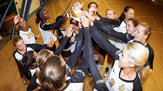 Huddle.jpg
