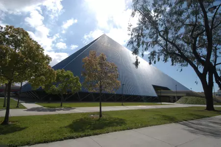Walter Pyramid