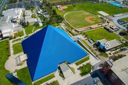 Walter Pyramid, Softball Overhead