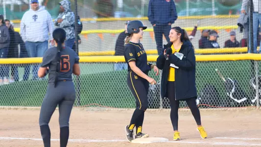 Sydney McCollum, Nichole Fry