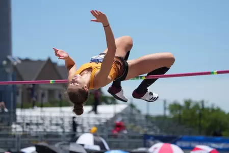 2021_05_29_Gibson_Claire_at_NCAA_01