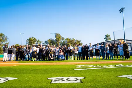 2023_05_27_Senior_Ceremony_vs_UCD_01