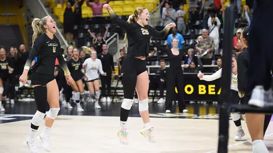 Maura Hayes, Abby Karich