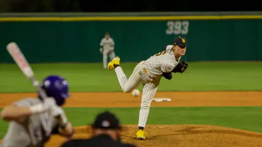 2024_02_16_Donegan_Josh_vs_UW_IM_02