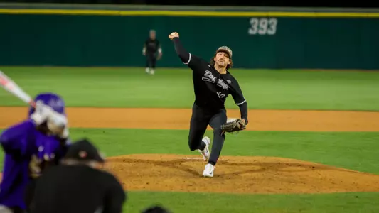 2024_02_18_Villani_Mike_vs_Washington_IM_02