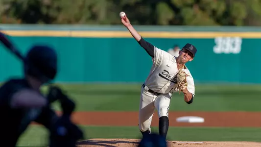 Nick Avila 562 Photo 01