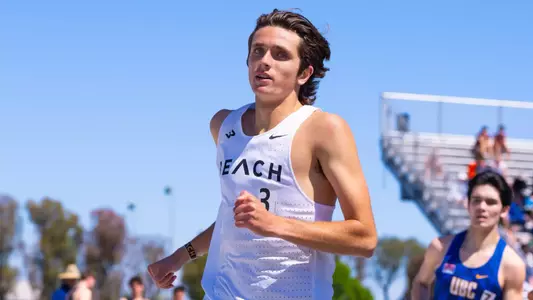 2025_04_19_Mens_800m_RK_01