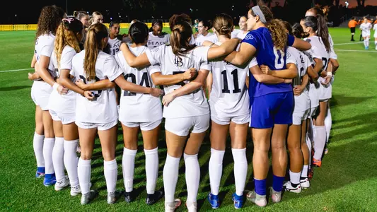 LBSU Team Huddle