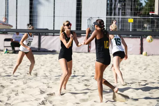 Kiara Edwards, Savannah Standage