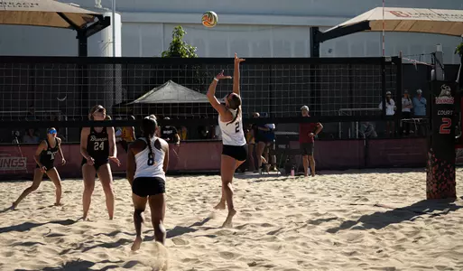 Tineke Hinton, Demi Wagdy