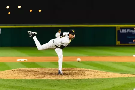 Hogan Shelby throwing