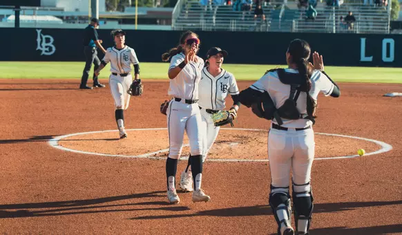 Nina Sepulveda, Team