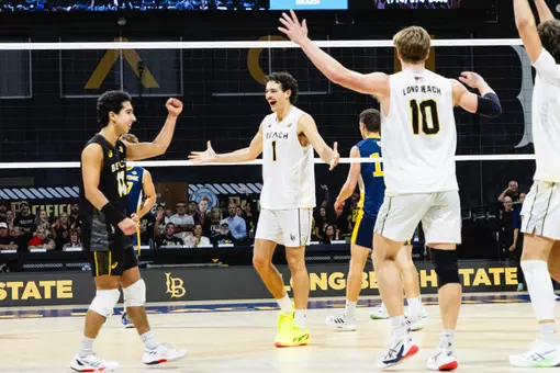 Larson, Cryst, Bloom