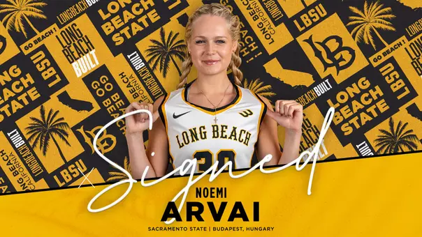 Noemi Signing
